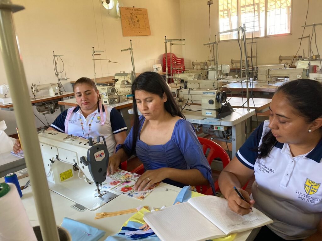 Escuela de Diseño img 20220110 wa0019.jpg